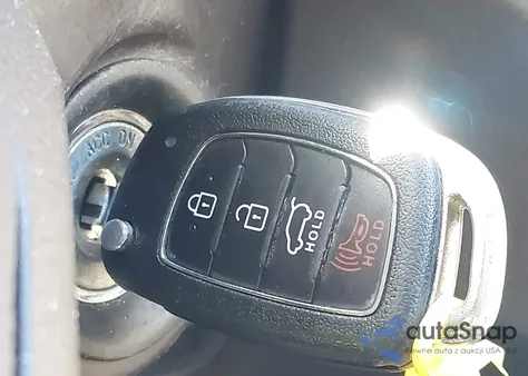 2017 Hyundai Santa Fe Se z USA, uszkodzony, nr VIN KM8SM4HF7HU240143